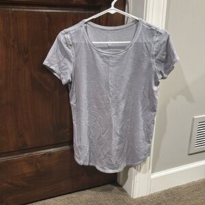 Lululemon short sleeve shirt in light grey size 6